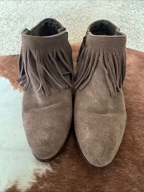 Steve Madden Taupe Suede Fringe Ankle Booties